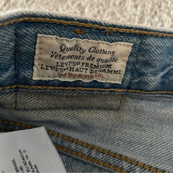 Levi’s Distressed 501 Crop Straight Jeans - Picture 6 of 13